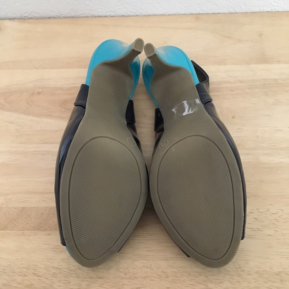 Jones Studio - Picture 4 of 4